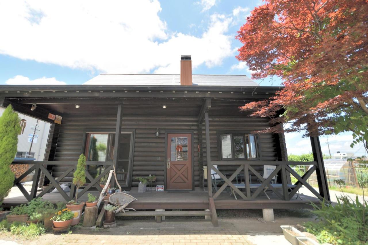 Carrefour Guesthouse カルフール ゲストハウス Toyama Station Exteriör bild